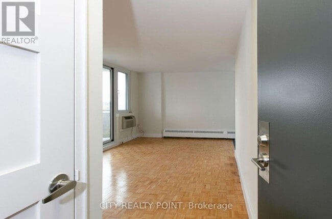 Photo du bâtiment - 485-1485 Huron St
