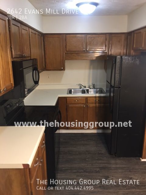 Building Photo - Lithonia Townhome - Ready Now!!