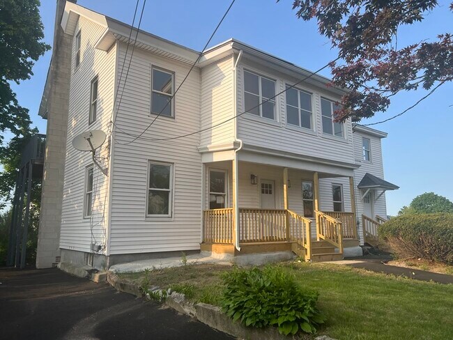 Foto del edificio - 477 Hilldale Ave