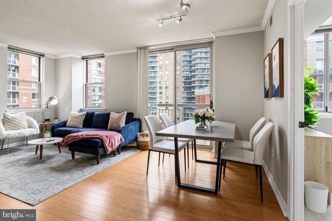 Foto del edificio - 3835 9th St N