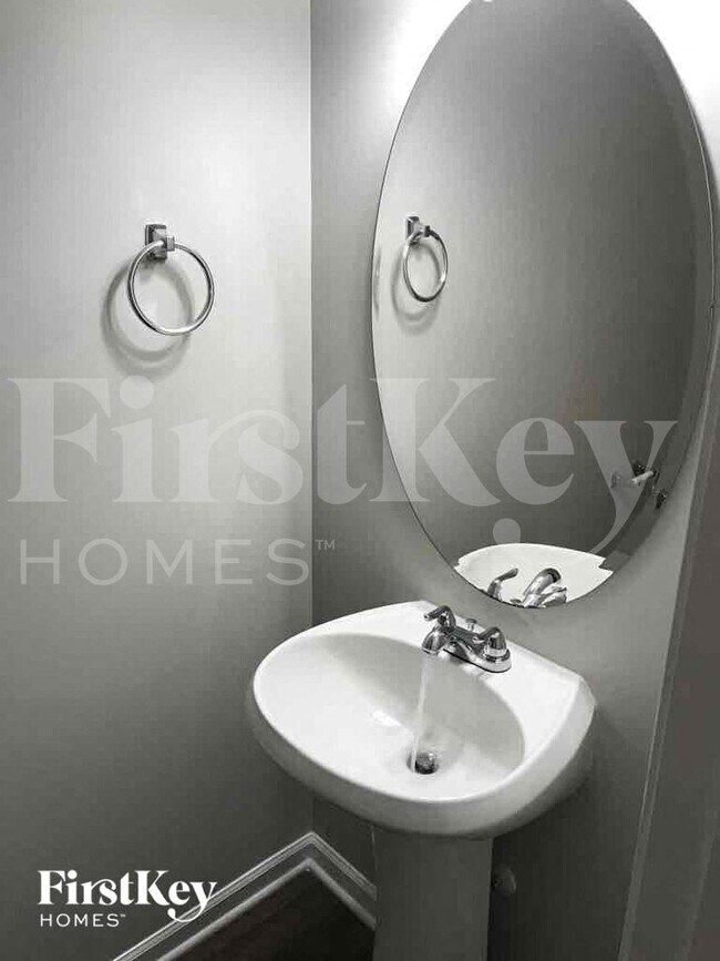 Building Photo - 232 Morning Dew Dr