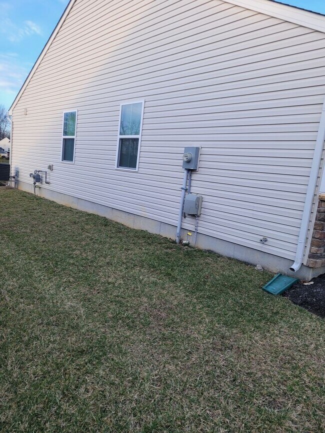 Building Photo - 11 Ticket Wy