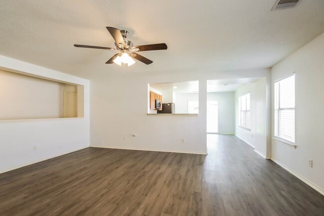 Building Photo - 15507 Echo Stable Ln