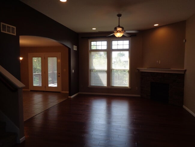 Building Photo - 712 Anaconda Ct