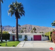 Building Photo - 695 S Vista Oro