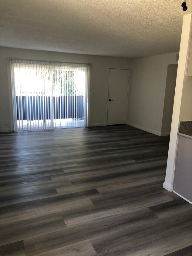Foto del edificio - 15216 Nordhoff St