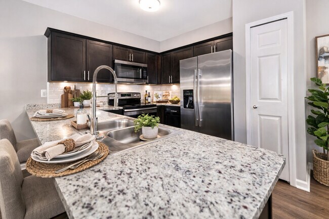 Foto del edificio - Brickhaven Townhomes