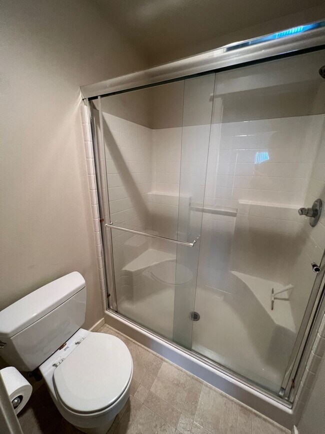 Foto del edificio - 7111 NE Rocky Brook St