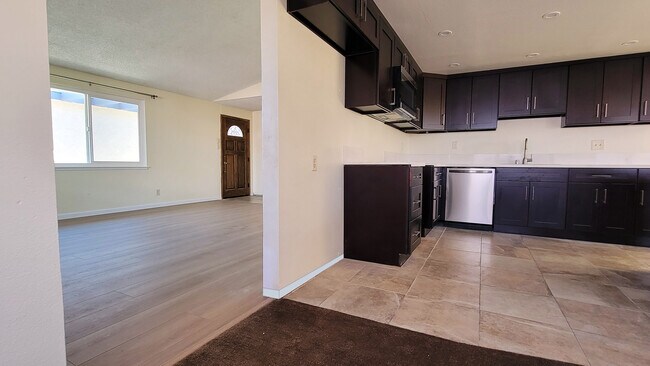 Foto del edificio - 44649 5th St E