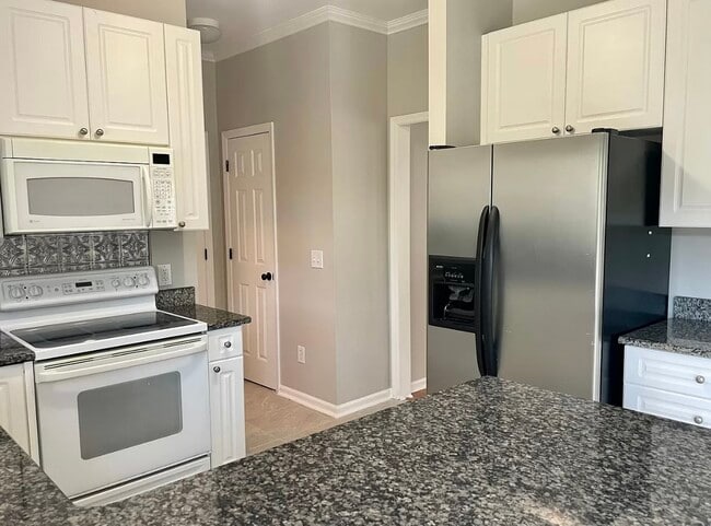 Building Photo - 1449 Coopers Hawk Dr