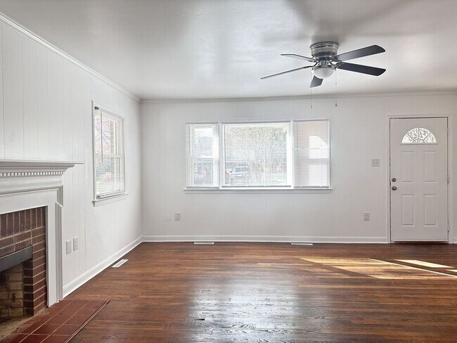 Foto del edificio - 1270 Peach Tree Dr