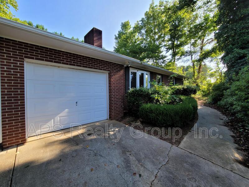 1233 Petree Rd, WinstonSalem, NC 27106 House Rental in WinstonSalem