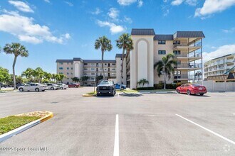 Building Photo - 4100 Ocean Beach Blvd