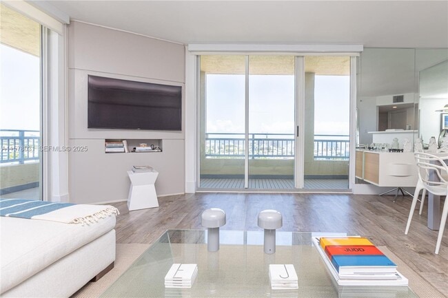 Building Photo - 90 Alton Rd