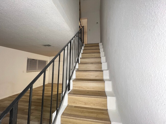 Foto del edificio - 65 NE 59th St