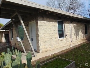 Building Photo - 5311 Link Ave