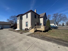 Building Photo - 2522 5th St NE