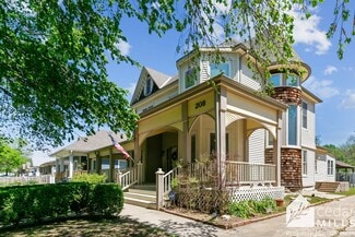 Building Photo - 208 N Charles Ave
