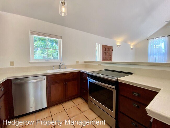 Building Photo - 1 br, 1 bath House - 1205 Hagen Road