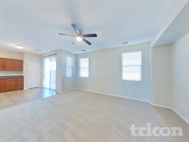 Foto del edificio - 21368 E North Loop