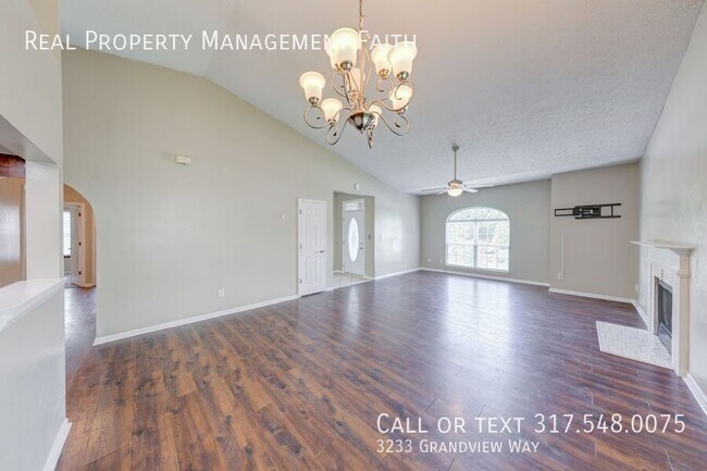 Foto del edificio - 3233 Grandview Way