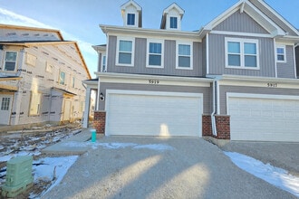 Building Photo - 5919 Hawkweed Dr