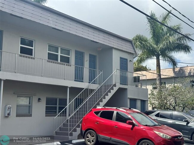 Building Photo - 1581 NE 34th Ct