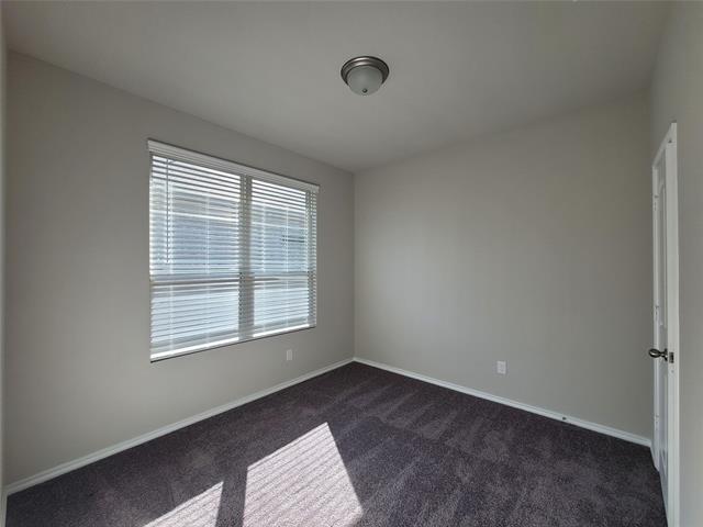 Foto del edificio - 933 Ravenwood Ln