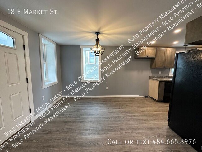 Foto del edificio - 18 E Market St
