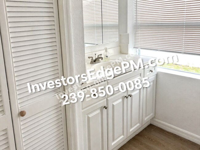 Foto del edificio - Furnished Waterfront Studio – Utilities Included – Direct River Access