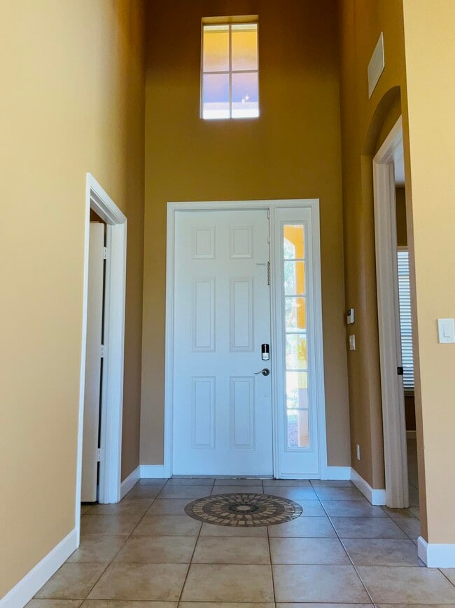 Foto del edificio - 331 NW Somerset Cir