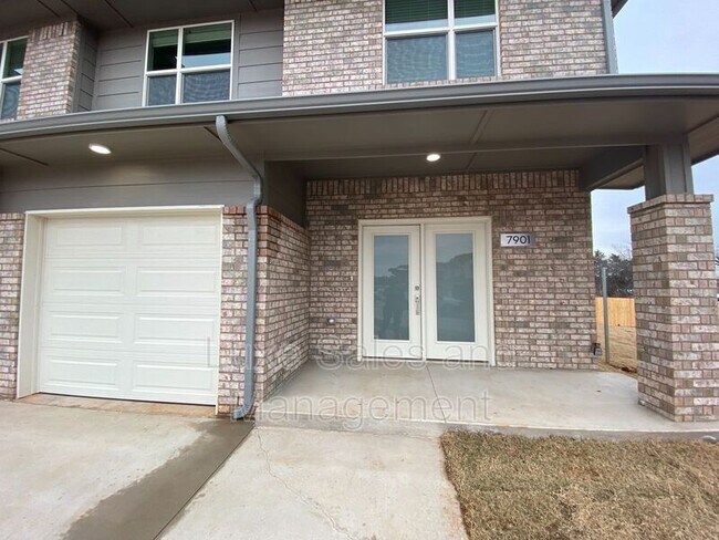 Foto del edificio - 7901 NW 135th Terrace
