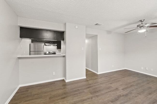 Interior Photo - The Cliffs