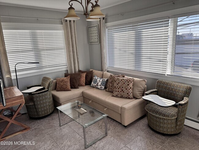 Foto del edificio - 604 SE Central Ave