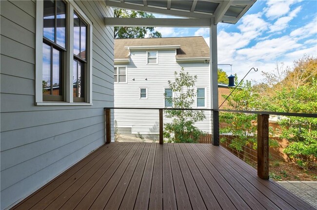 Foto del edificio - 1092 Kirkwood Ave SE