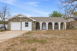 Building Photo - 9301 N Sherwell Dr