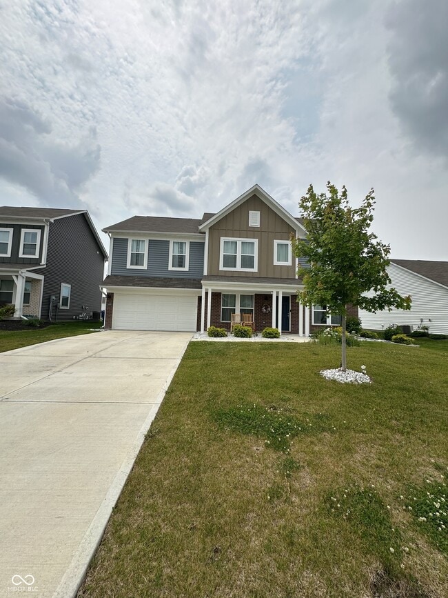 Building Photo - 5499 Wood Spg Ln