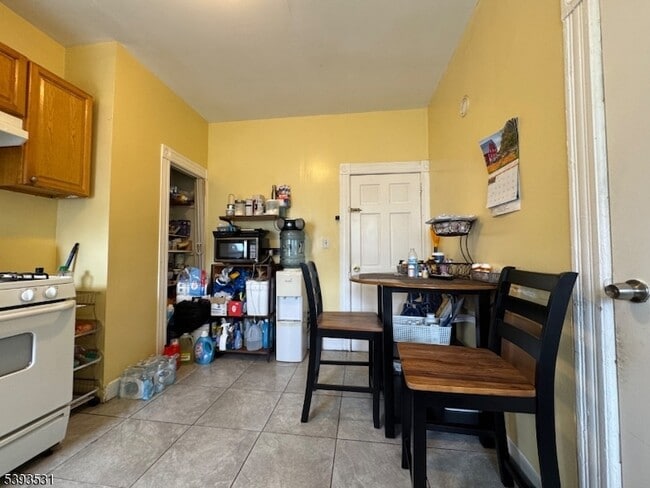 Foto del edificio - 712 E 27th St