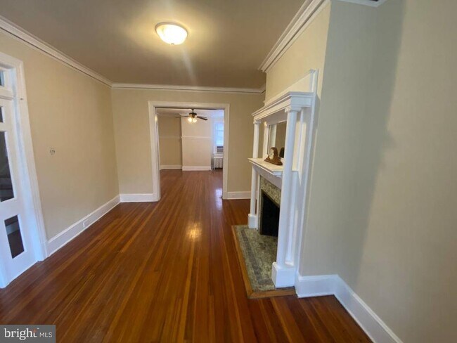 Foto del edificio - 1713 Kilbourne Pl NW