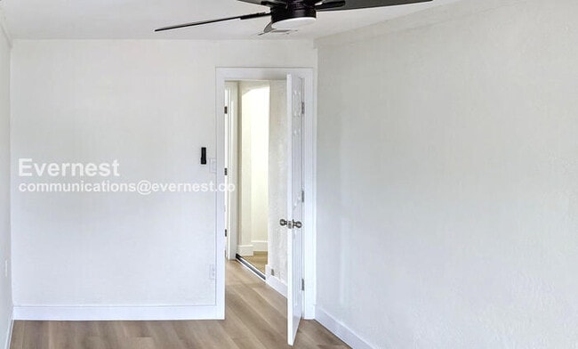 Building Photo - 2317 W Adams St