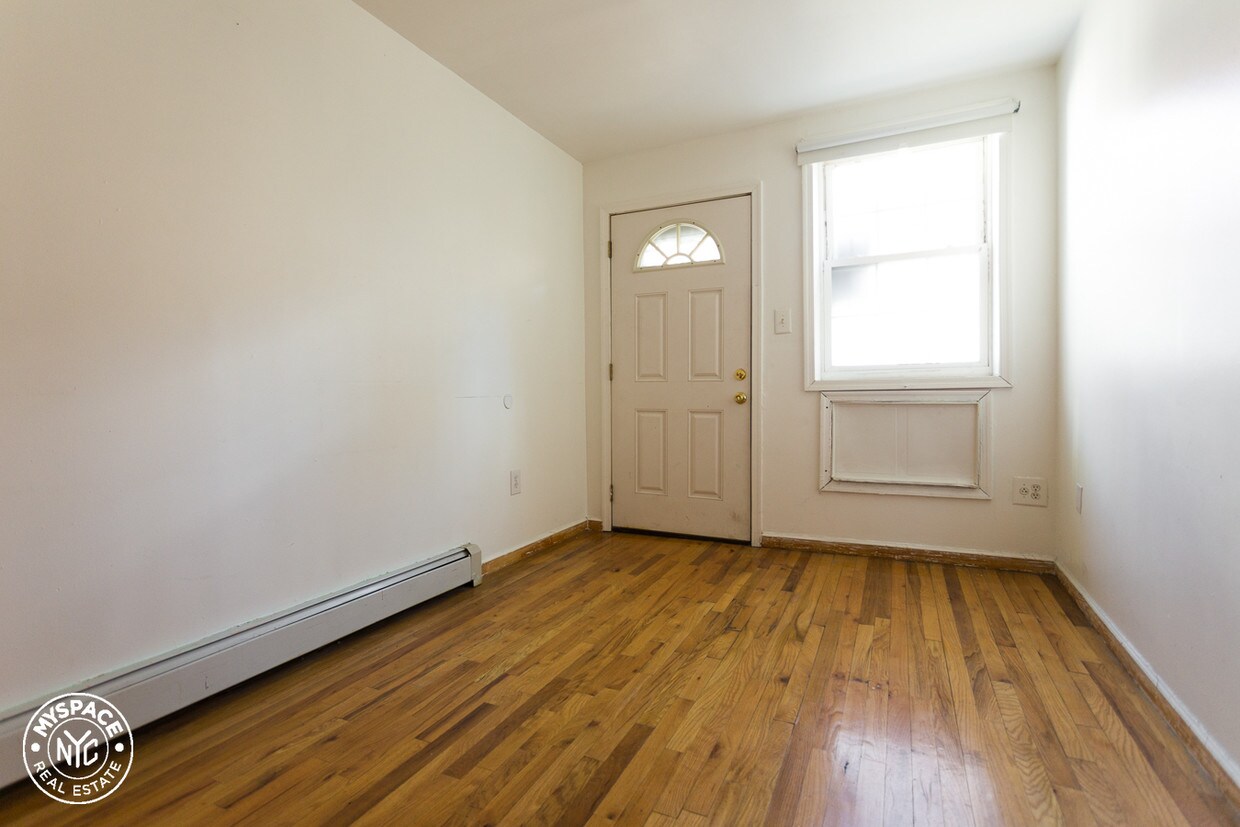 Primary Photo - 22 Jefferson St