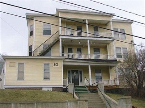 Primary Photo - 82 Maine Ave