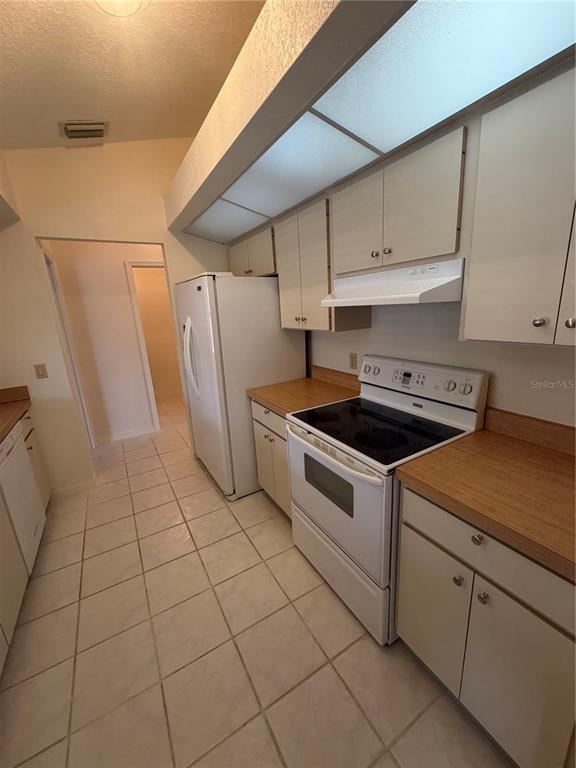 Foto del edificio - 1612 Blue Lake Cir
