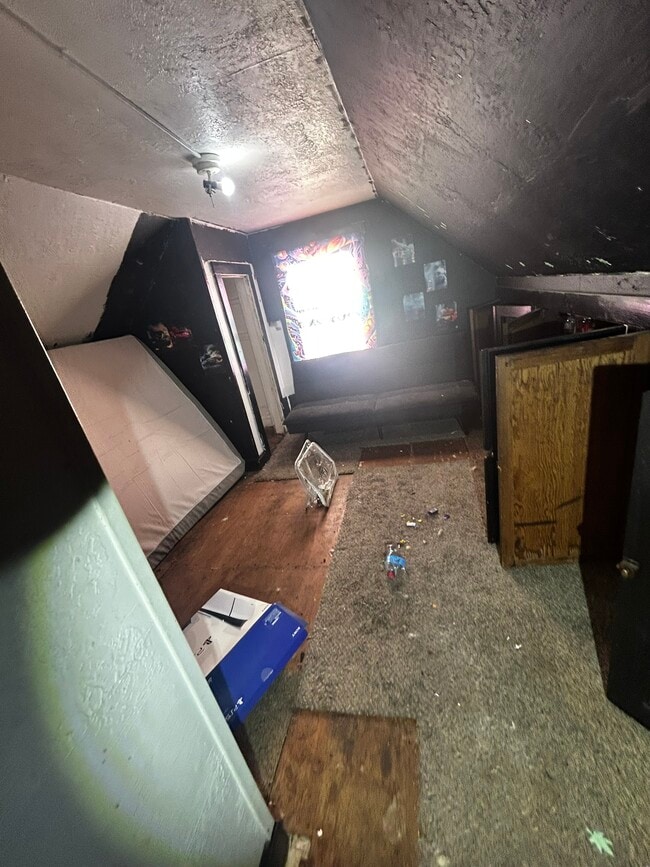 Building Photo - 8564 N Broadway