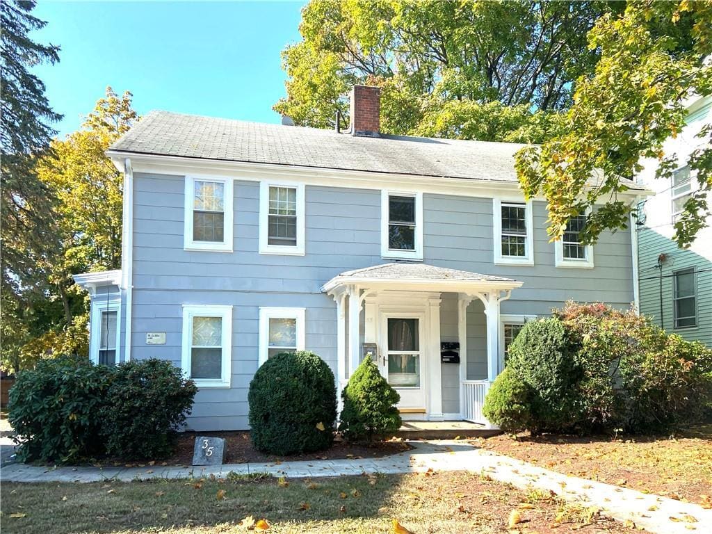 35 Providence St, Woonsocket, RI 02895 Room for Rent in Woonsocket, RI