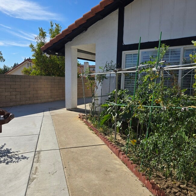 Building Photo - 18827 Sutter Creek Dr