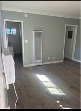 Building Photo - 20033 Saticoy St