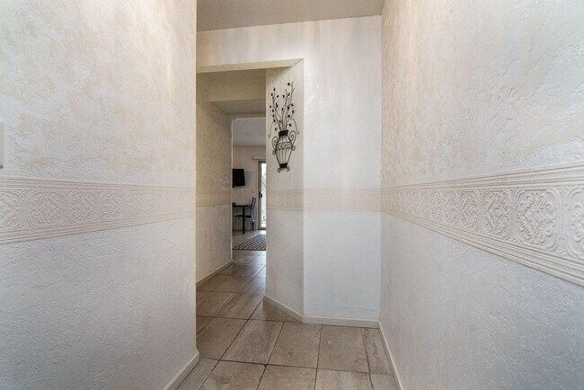 Foto del edificio - Beautifully Unfurnished 1 Bedroom 1 bath Apartment For Rent in Branson, MO