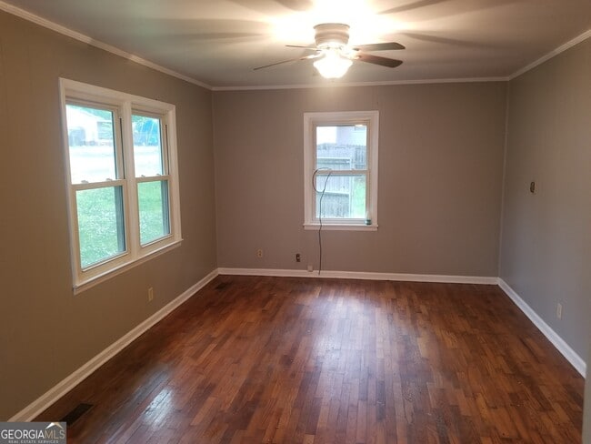 Building Photo - 35 Clervue Cir NE