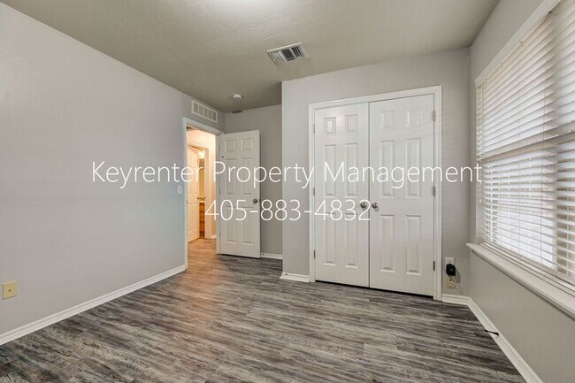 Foto del edificio - 13313 SW 2nd Terrace